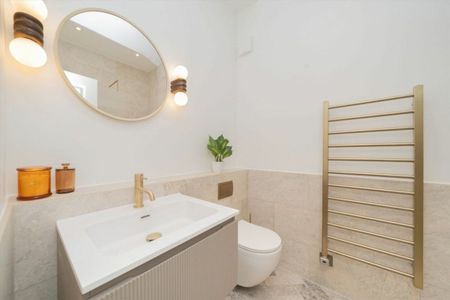 Cadogan Square, Chelsea, SW1X - Photo 5