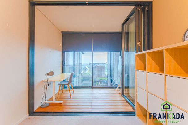 Furnished | Convenience | City Lifestyle - Photo 1