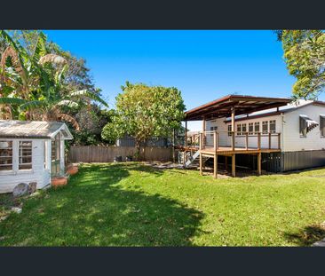 4 St. Leonards Street, Coorparoo, Qld 4151 - Photo 1
