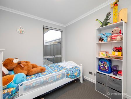 15 Hayeswater Street, Aveley WA 6069 - Photo 4