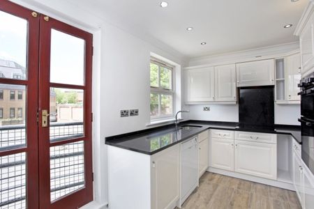 4 bedroom terraced house to rent - Photo 2