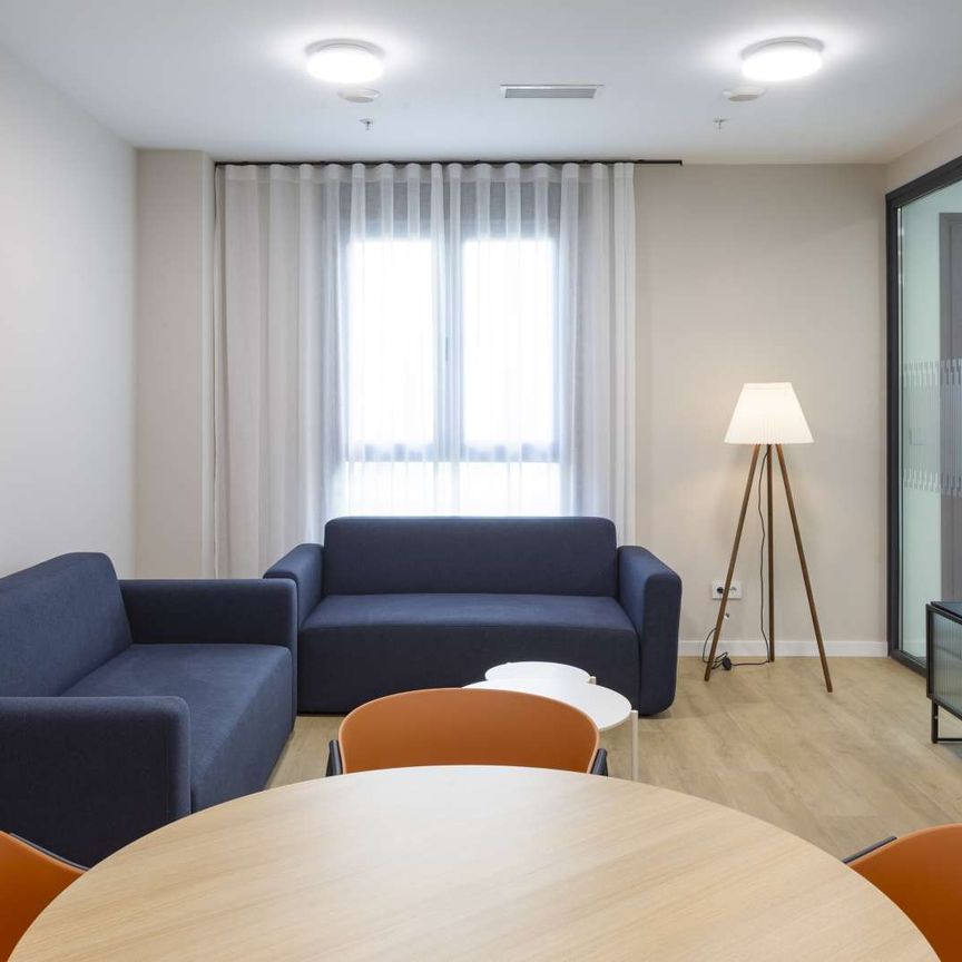 Casa en alquiler en Malaga - Photo 1