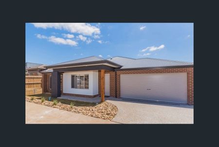 6 Katelyn Court, WAURN PONDS VIC 3216 - Photo 3