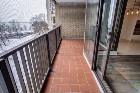 For Lease - 33 Harbour Square Unit# 512, Toronto, Ontario - Photo 4