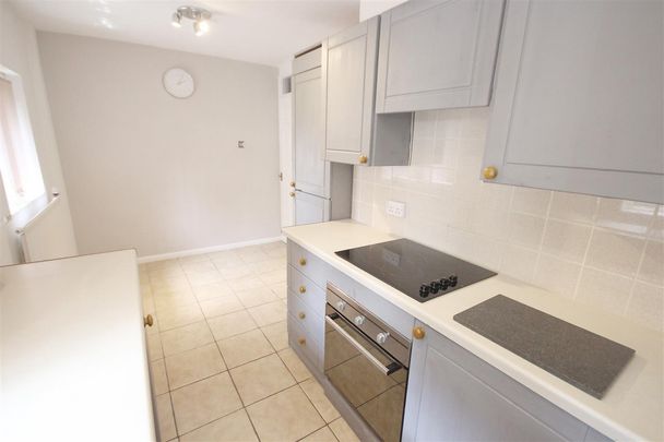 2 Bedroom Flat/Apartment To Let - Photo 1