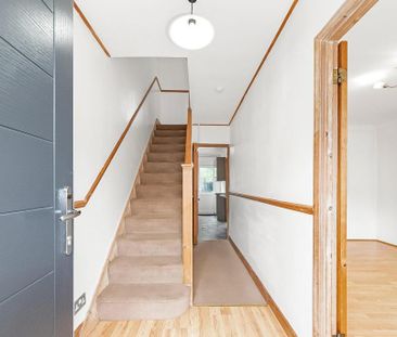 3 bedroom end of terrace house to rent - Photo 5