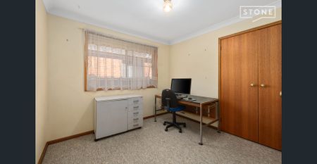 Spacious 3-Bedroom Home - Photo 5