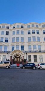 Dudley Mansions, Lansdowne Place, Hove - Photo 4