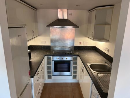 2 Bed Flat, West Point, S1 - Photo 4