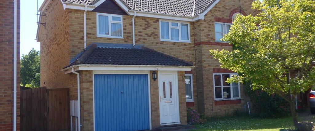 3 bedroom semi-detached house to rent - Photo 1