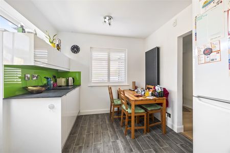 Greenoaks, Lancing - Photo 5