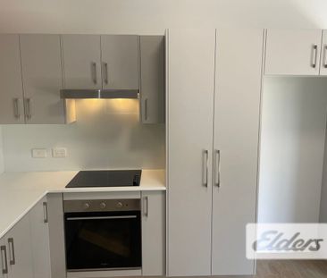 Low-Maintenance Villa - Photo 3
