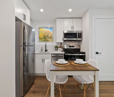 For Lease - 1332 Majestic Drive Unit# 2, Burlington, Ontario - Photo 6