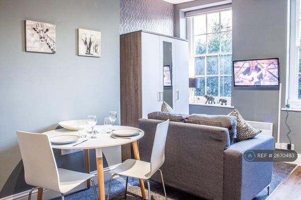 Studio to rent - Photo 1