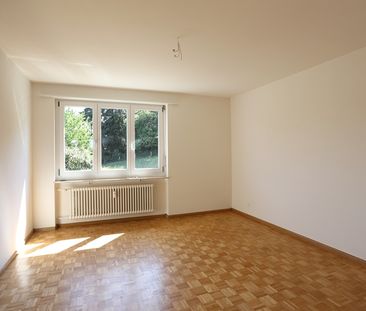 grosszügige 3,5-Zimmerwohnung in Allschwil mit zwei Balkone - Photo 1