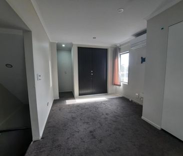 Townhouse 2 bedrooms, 1 bathroom and 1 carpark - Photo 5