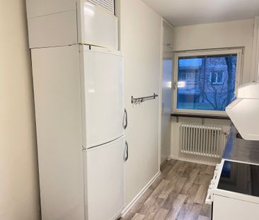 Zetterbergsgatan, Eskilstuna - Photo 2