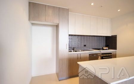 LUXURY 1 BEDROOM APARTMENT FOR LEASE NOW - Photo 4