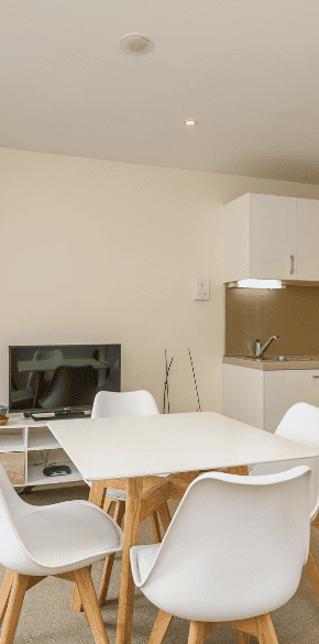 Fully furnished city pad - Photo 1