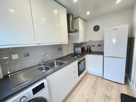Ballayne Drive, Glasgow, G69 - Photo 5