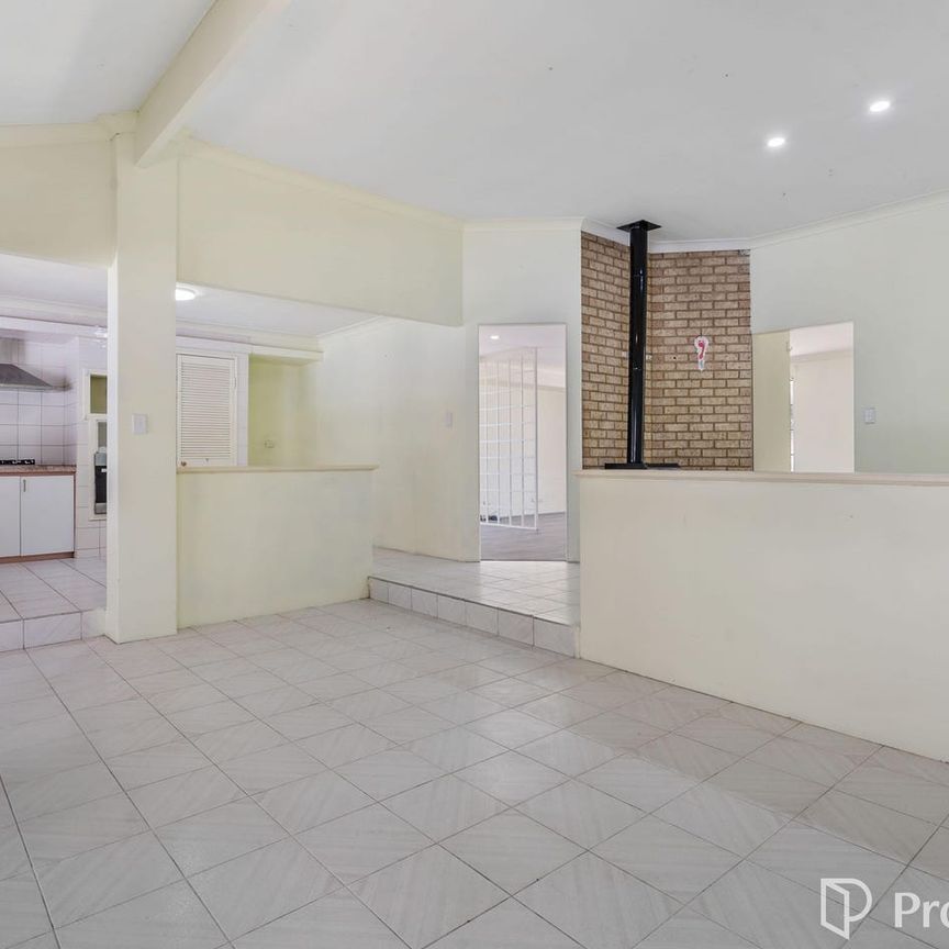 Large family home - Photo 1