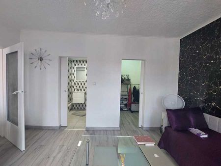 Stylowe mieszkanie po remoncie – zamieszkaj w samym sercu miasta! - Photo 4