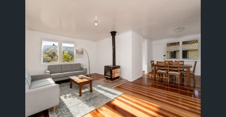 Four bedroom home close to UNE - Photo 2