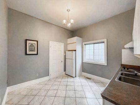 For Lease - 72 Snively Street, Richmond Hill, Ontario - Photo 4