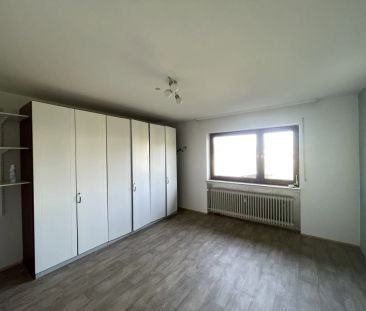 Helle 3-Zimmer-Wohnung mit Balkon und Garage - Foto 3