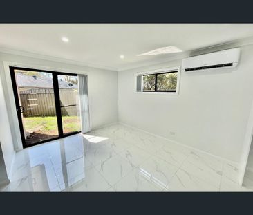 9a Cluden Close, Toongabbie, NSW 2146 - Photo 2