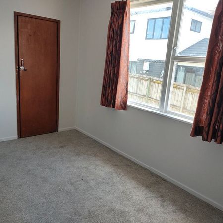 3 bedrooms family home in Papatoetoe - Photo 5