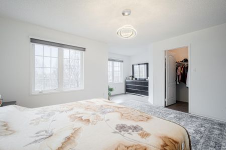 For Lease - 84 Hartford Crescent, Newmarket, Ontario - Photo 5