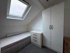 1 bed Shared House for Rent - Photo 2