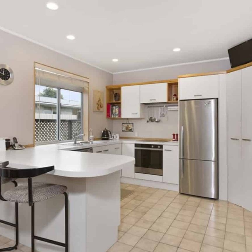 Great Location ! Near the high way ! - Photo 1