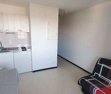 Location Appartement 1 pièce 17m² - Photo 2