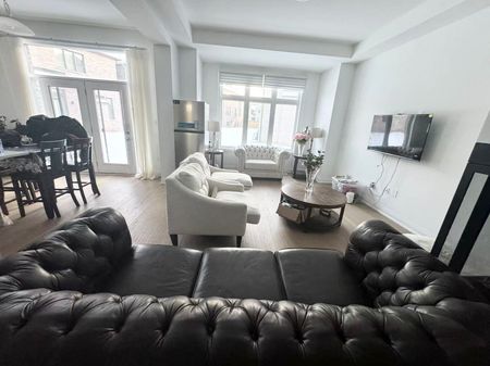 For Lease - 3036 William Cutmore Boulevard Unit# Master, Oakville, Ontario - Photo 2