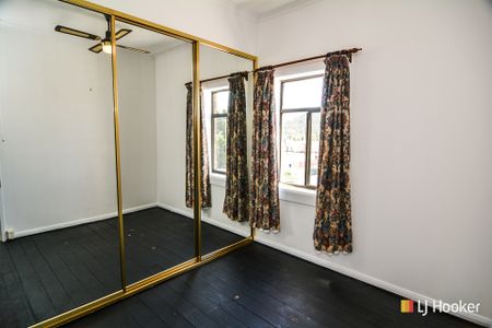 Stunning 2 Storey Terrace - Photo 3