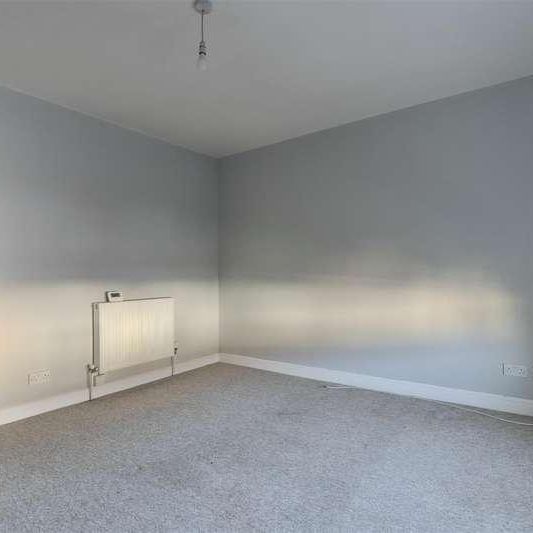 New Road, Portsmouth, PO2 - Photo 1