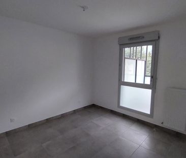 location Appartement T2 DE 43.76m² À CLUSES - Photo 6