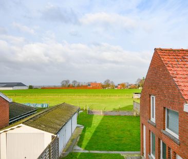 HOB met vier slaapkamers in centrum Hooglede - Photo 3