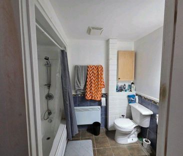 Grand 5 1/2 au cœur de Ste-Angèle - Photo 3