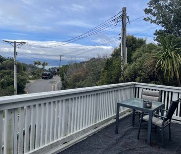 Sunny 3-Bedroom Townhouse in Sought-After Wadestown - Photo 5