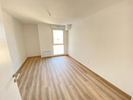 Location Appartement 2 pièces 49m² - Photo 4