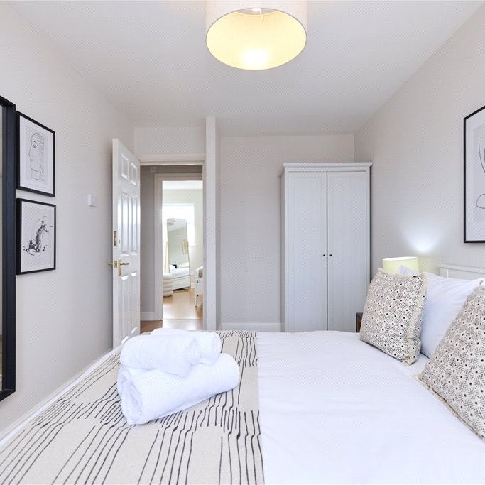 Stocton Close, Guildford, Surrey, GU1 1HR - Photo 1
