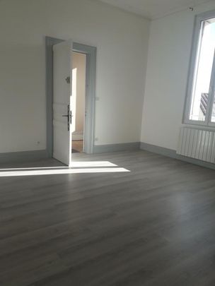 Location Appartement 3 pièces 60m² LA TREMBLADE 17390 - Photo 1