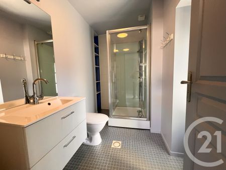 Location Maison 3 pièces 63m² SOUILLAC 46200 - Photo 4