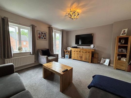 3 bedroom semi-detached house to rent - Photo 1