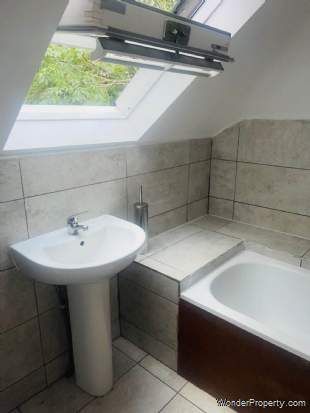 1 bedroom property to rent in Isleworth - Photo 5