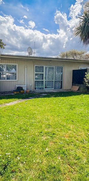 Perfect Location - Victoria - Photo 1