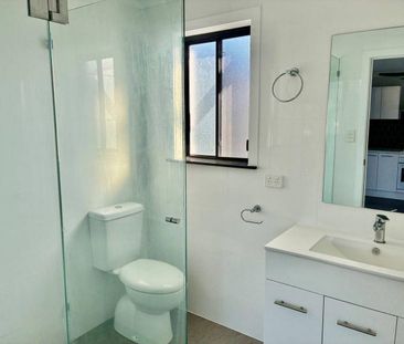 Two Bedroom House - Photo 3